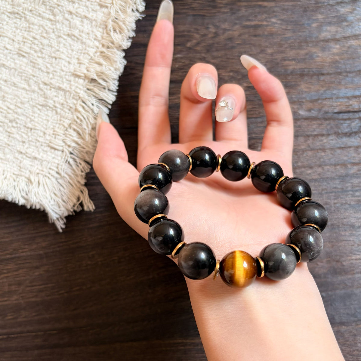 Natural Silver Obsidian & Tiger’s Eye Crystal Bracelet – Protection, Confidence & Strength Inspired by Eastern Wisdom
