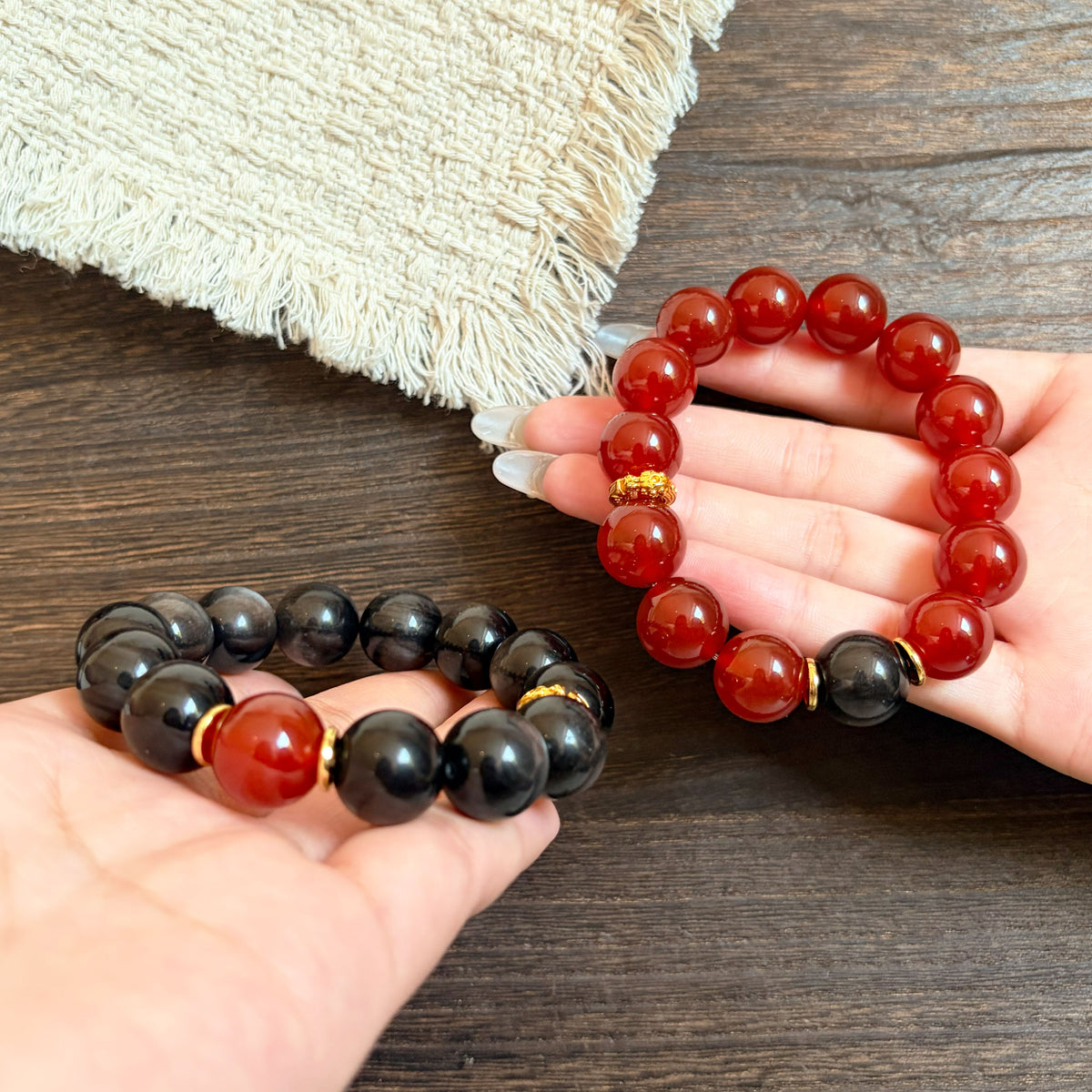Natural Red Agate & Silver Obsidian Couple Crystal Bracelet – Love, Protection & Harmony Inspired by Eastern Wisdom
